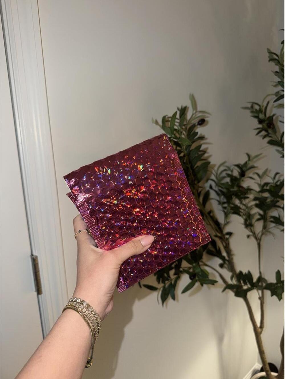 9 pink metallic bubble mailers